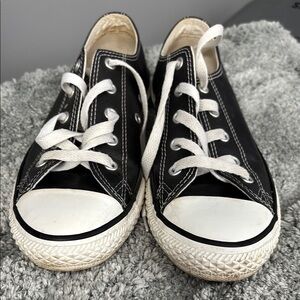 Converse black leather Sneakers kids sz 3 EU sz 35  RARE chucks